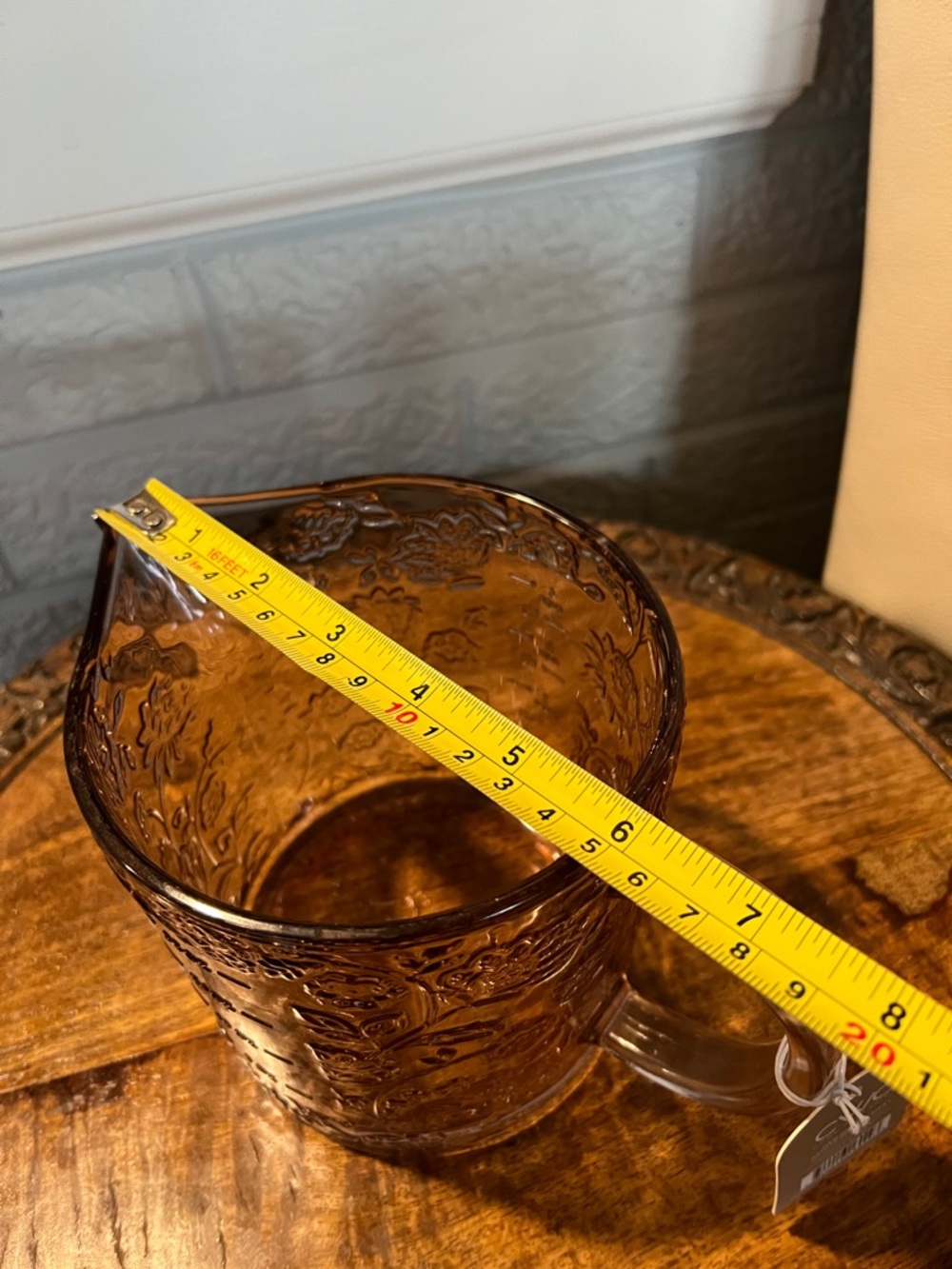 Vintage-Style Amber Glass Measuring Pitcher with Floral Embossing - Picture 15 of 16
